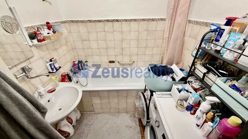 3+KK/66m2/Drahobejlova/Praha 9/Vysočany/částečně vybaven