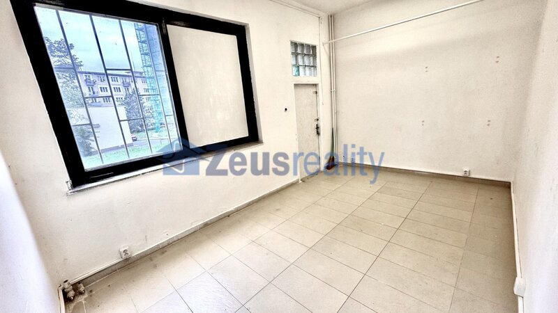 Obchodní prostor/39m2/Hrusická/Spořilov/Praha 4/nevybaveno
