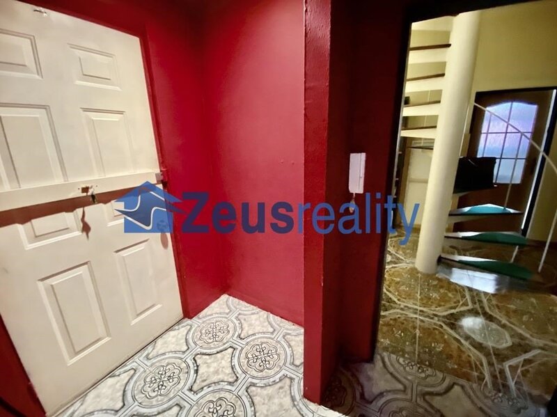 3+1/84m2/společný balkon/Lucemburská/Vinohrady/Praha 3/částečně zařízen /