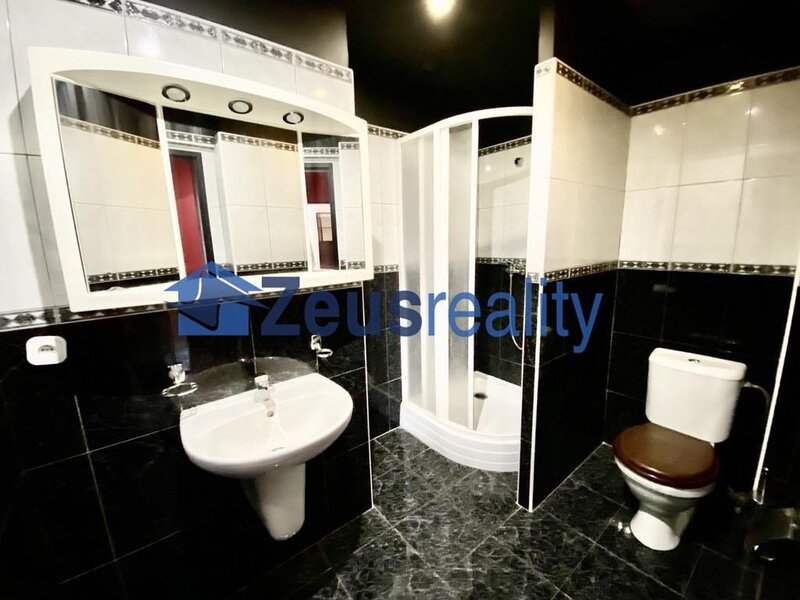 3+1/84m2/společný balkon/Lucemburská/Vinohrady/Praha 3/částečně zařízen /