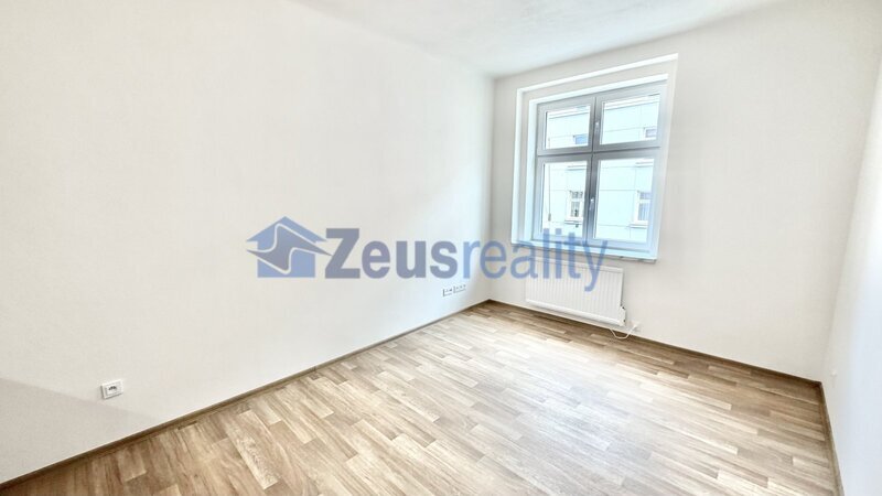 1+KK/22m2/Praha 4/Nusle/V podluží/zařízen častečně/
