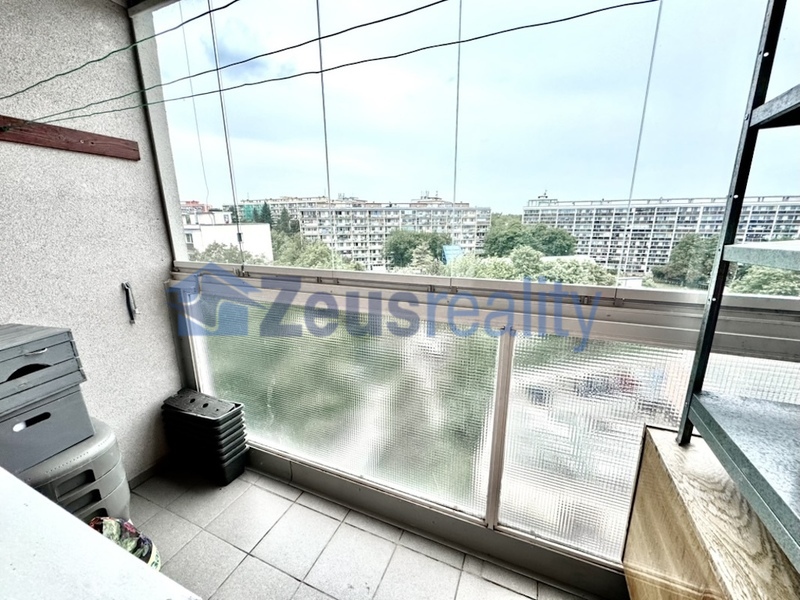 2+1/balkon/55m2/komora/Třeboradická/Praha 8/Kobylisy/vybaven