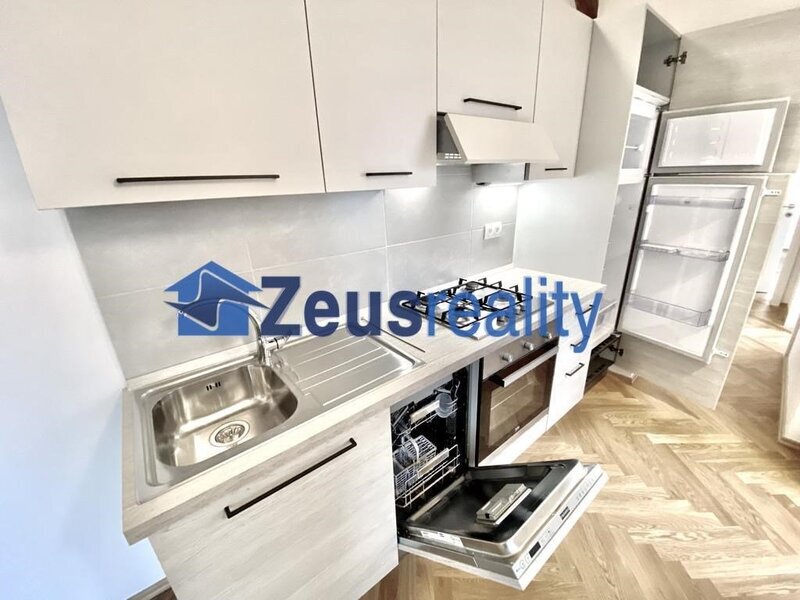 2+KK/59m2/P-2/Nové Město/Vyšehradská/Praha 2/zařízen/