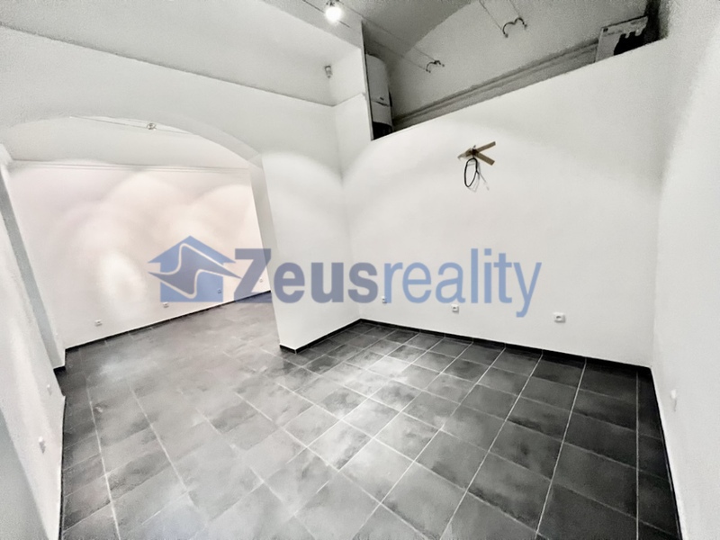 Prodejna/2místnosti/79m2 /Praha 5/Smíchov/Plzeňská/po rekonstrukci