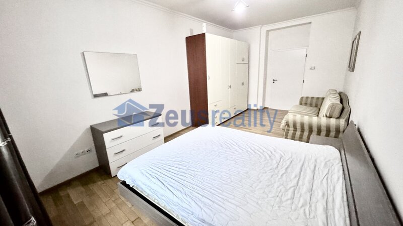 2+KK/32/m2/terasa/Plzeňská/Smíchov/Praha 5/ Smíchov/Plzeňská/po rekonstrukci