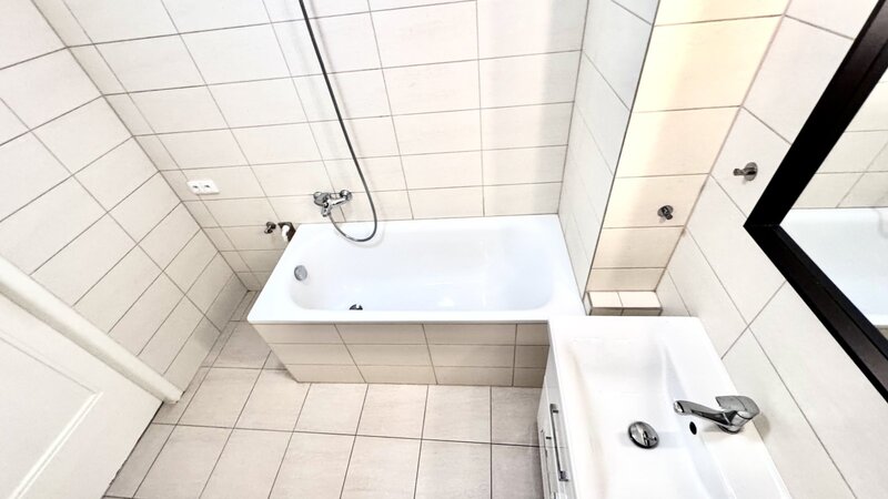 2+kk/47m2/Praha 3/Žižkov/Ondříckova/po rekonstrukci/u metra/část.žařizen/