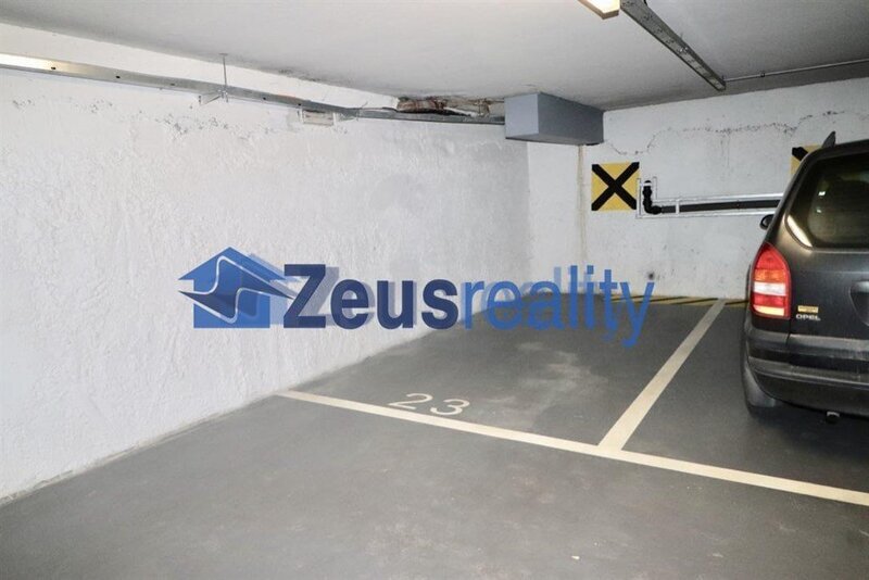 1+1/šatna/balkon/88m2/Břevnov/8.listopadu/Praha 6/garážového stání/zařízen komplet/novostavba