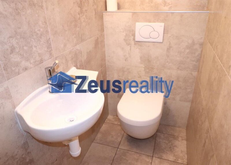 1+1/šatna/balkon/88m2/Břevnov/8.listopadu/Praha 6/garážového stání/zařízen komplet/novostavba