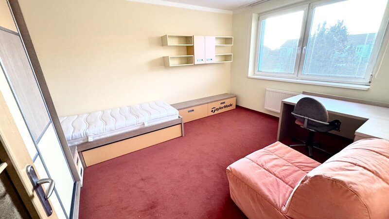 Rodinný dům 4+1 /119m2/zahrada 120m2/Praha 9/Ůjezd nad Lesy/Čelkovická/částečně vybaven