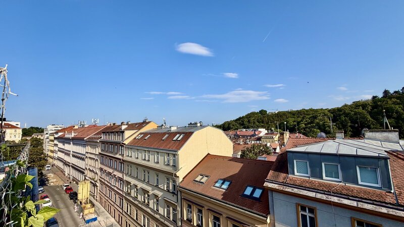 3+1/terasa/117m2/Grafická/Smíchov/Praha 5/částečně vybaven