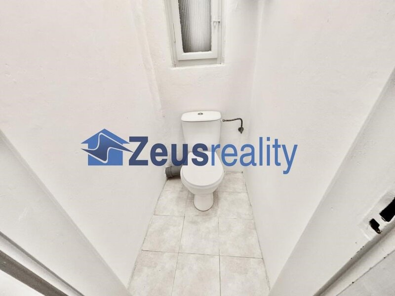 2+KK/komora/42m2/Slovinská/Vršovice/Praha 10 /částečně vybaven/