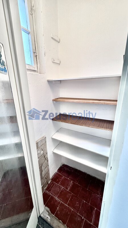 1+KK/26m2/Ronkova/Praha 8/částečně zařízen/