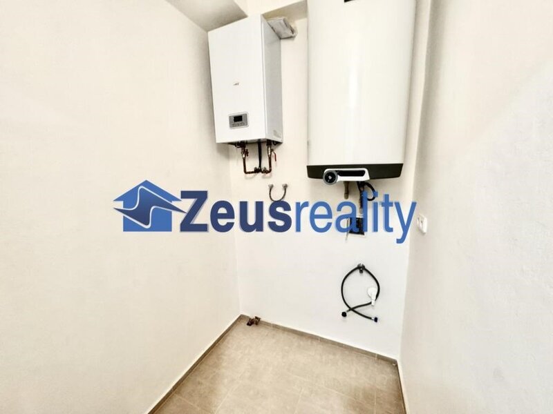 2+1/50m2/balkon společný/V olšinách/Strašnice/Praha 10/blízko metra